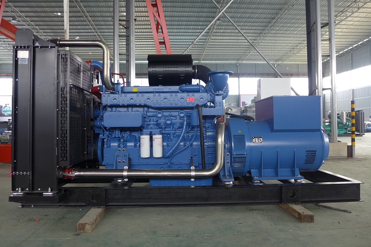 玉柴550KW柴油發(fā)電機(jī)組