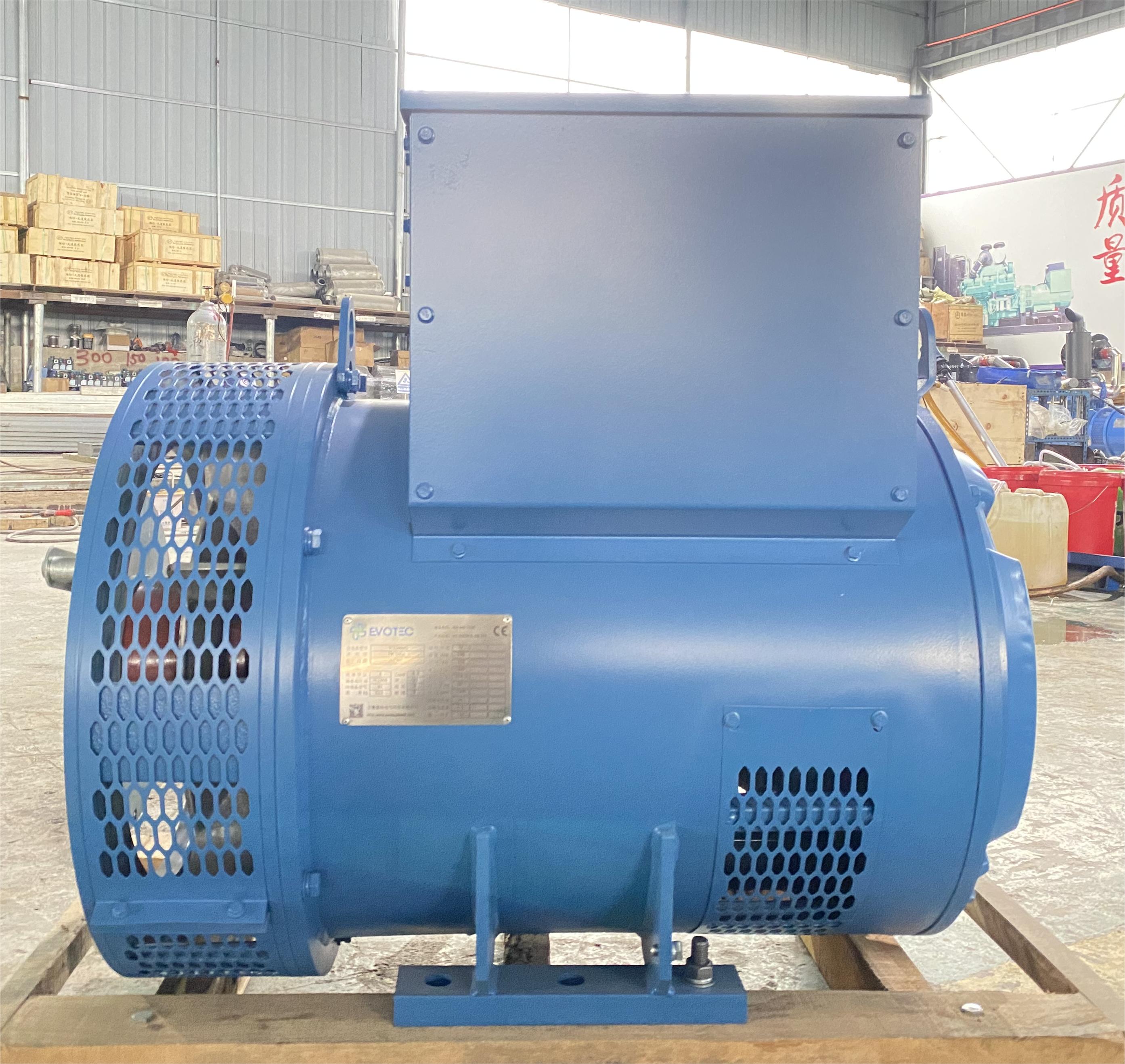 德科無刷全銅150KW發(fā)電機(jī)