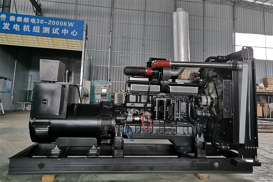 東柴300KW柴油發(fā)電機(jī)組
